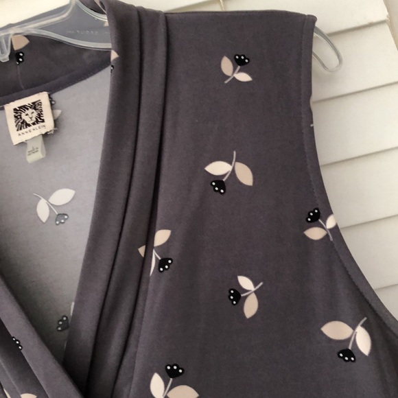 Anne Klein Top Sleeveless V Neck Floral Gray SZ L - Picture 3 of 5